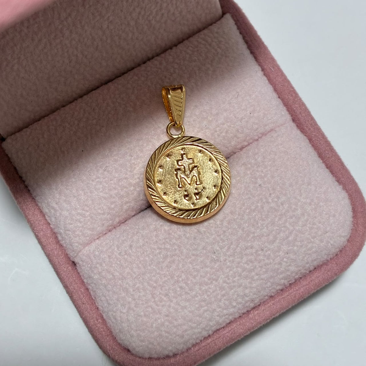 DIJE MEDALLA MILAGROSA BORDE DIAMANTADO 2.3CM ORO AMARILLO COL 18K-1.24GR