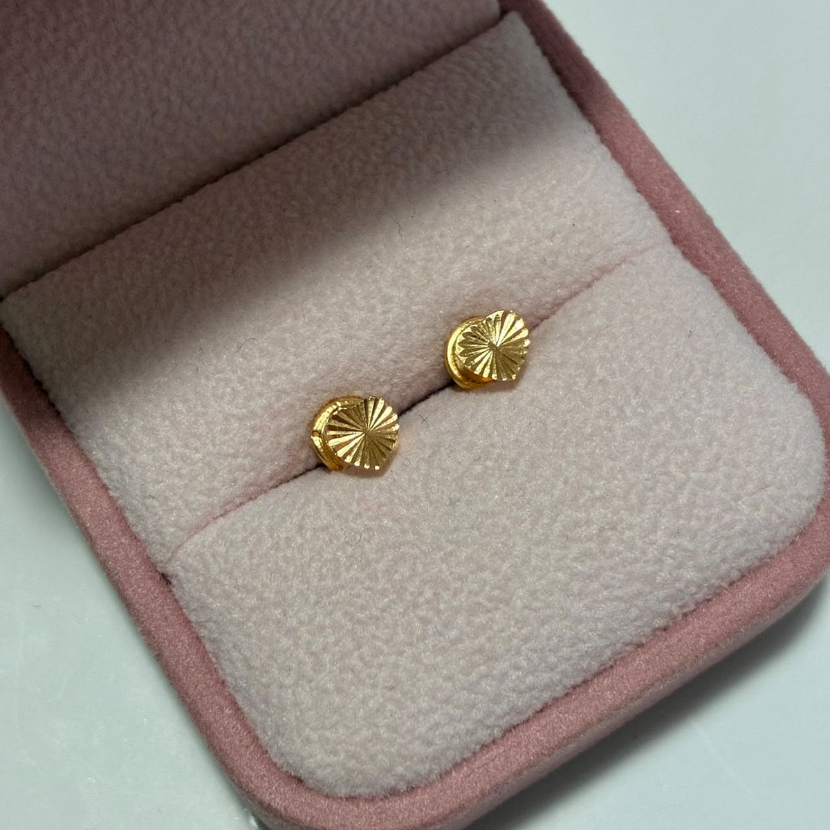 TOPOS CORAZON DIAMANTADO 5MM ORO AMARILLO COL 18K-0.47GR