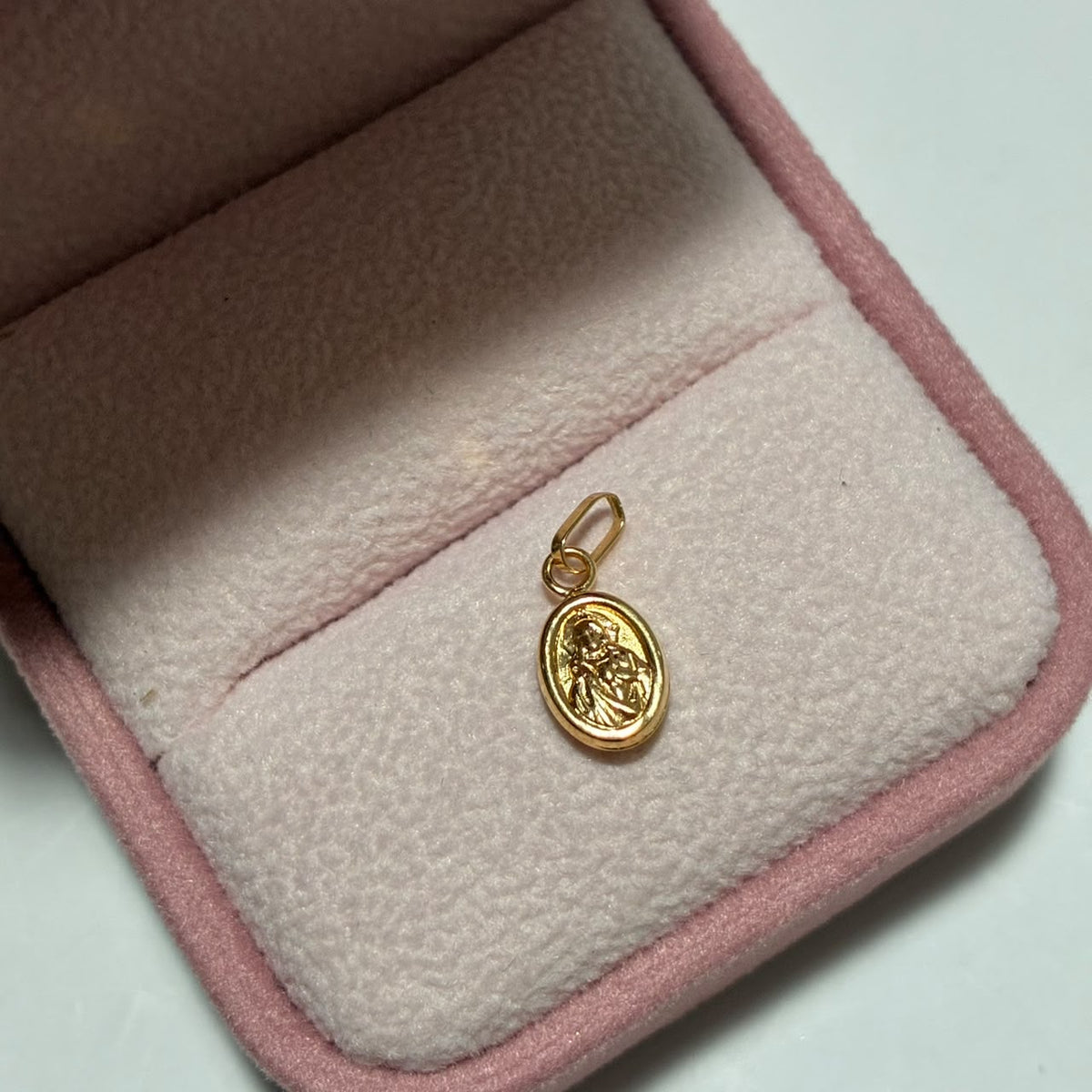 DIJE MEDALLA SAN JOSE 1.5CM ORO AMARILLO COL 18K-0.27GR