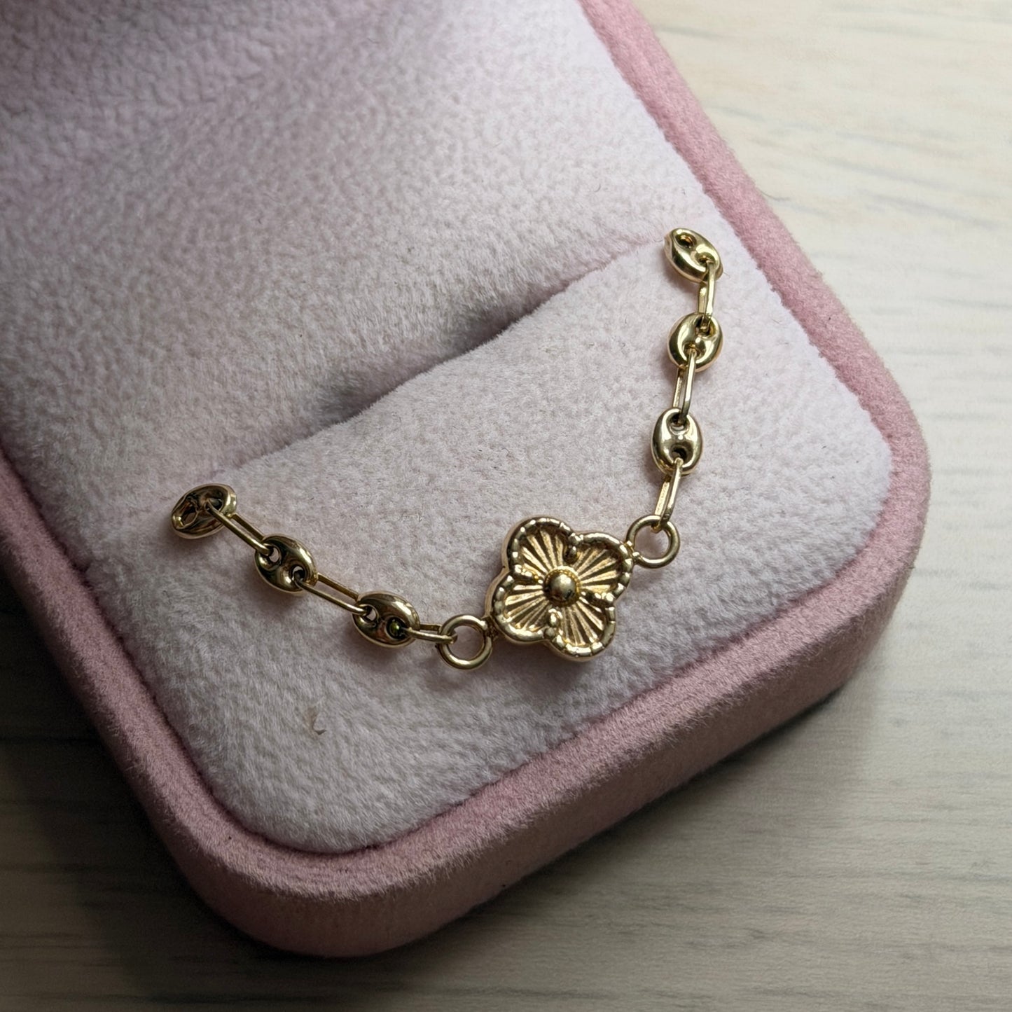 HERRAJE TREBOL + GRANO DE CAFÉ 3MM ORO AMARILLO COL 18K 5.5CM - 0,81GR