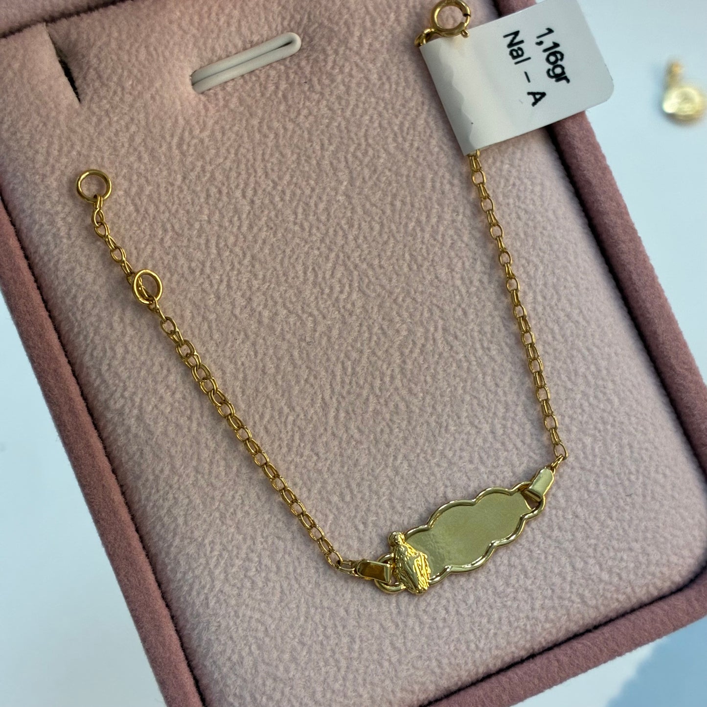 PULSERA ARO SEGUIDO CON PLACA NUBE Y VIRGEN PARA BEBE 1.9MM ORO AMARILLO COL 18K 13CM A 14CM - 1,16GR (NA)