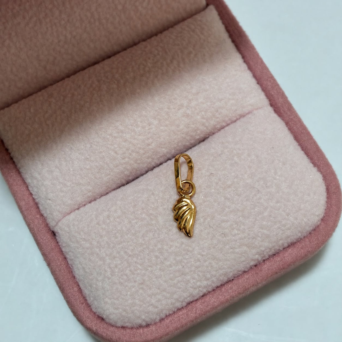 DIJE ALA 1.5CM ORO AMARILLO COL 18K-0.21GR
