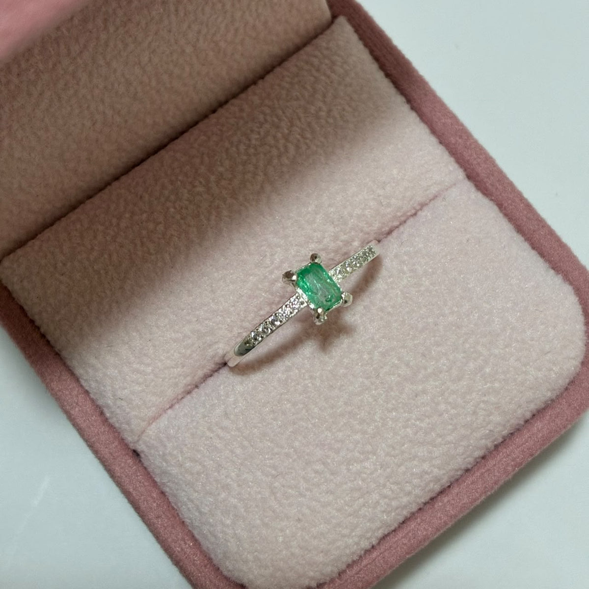 ANILLO CUADRADO PLATA 925 + ESMERALDA NATURAL TALLA 7
