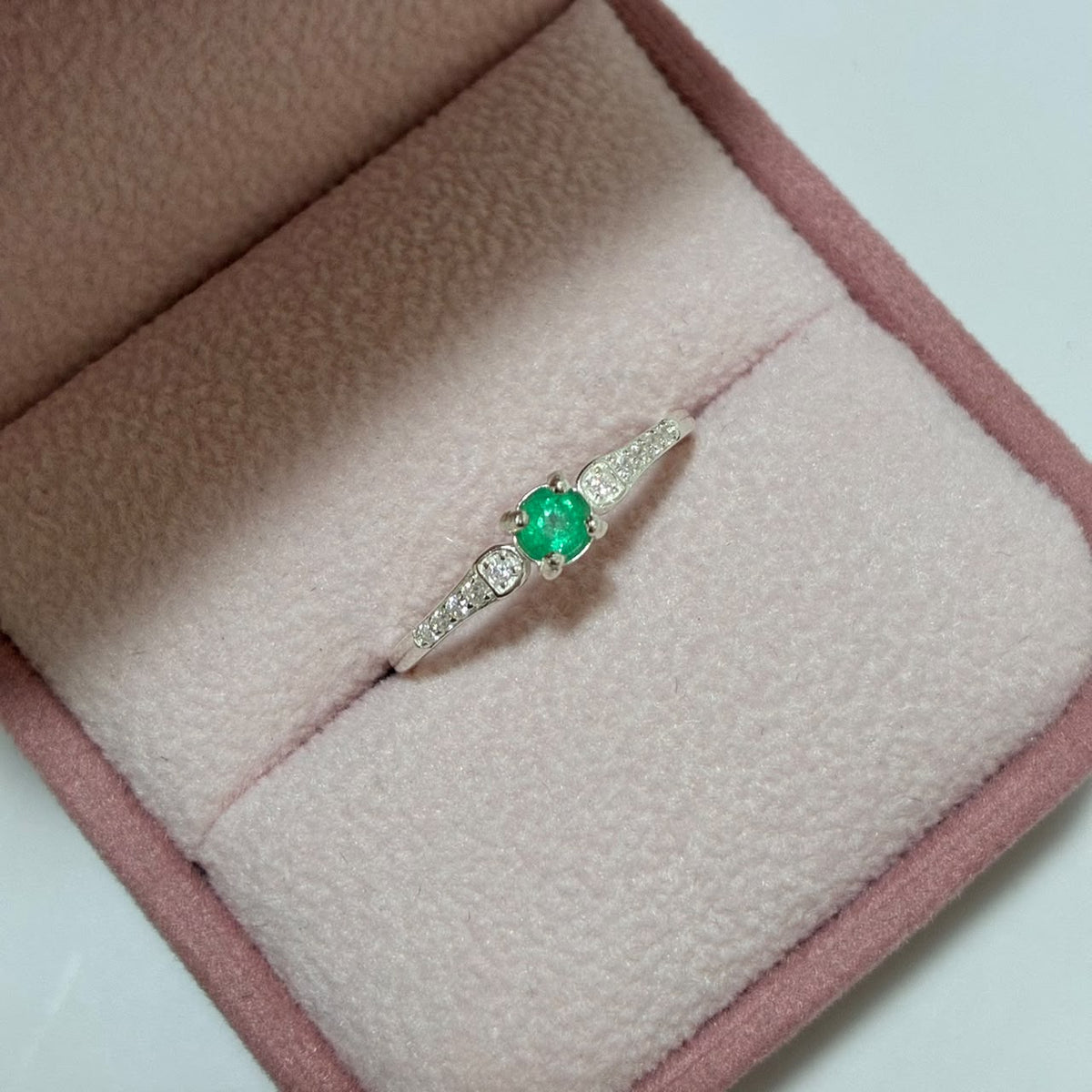 ANILLO FLORAL PLATA 925 + ESMERALDA NATURAL TALLA 7