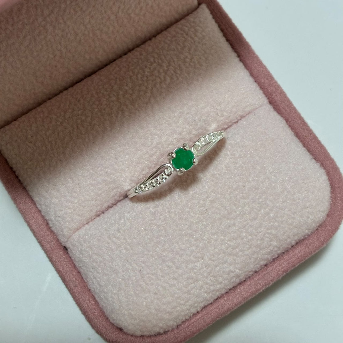 ANILLO DOBLE LINEA PLATA 925 + ESMERALDA NATURAL TALLA 6,5