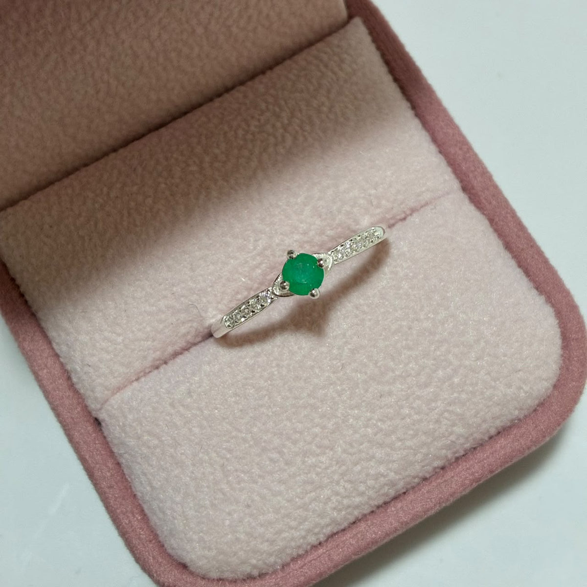 ANILLO AURA PLATA 925 + ESMERALDA NATURAL TALLA 7,5