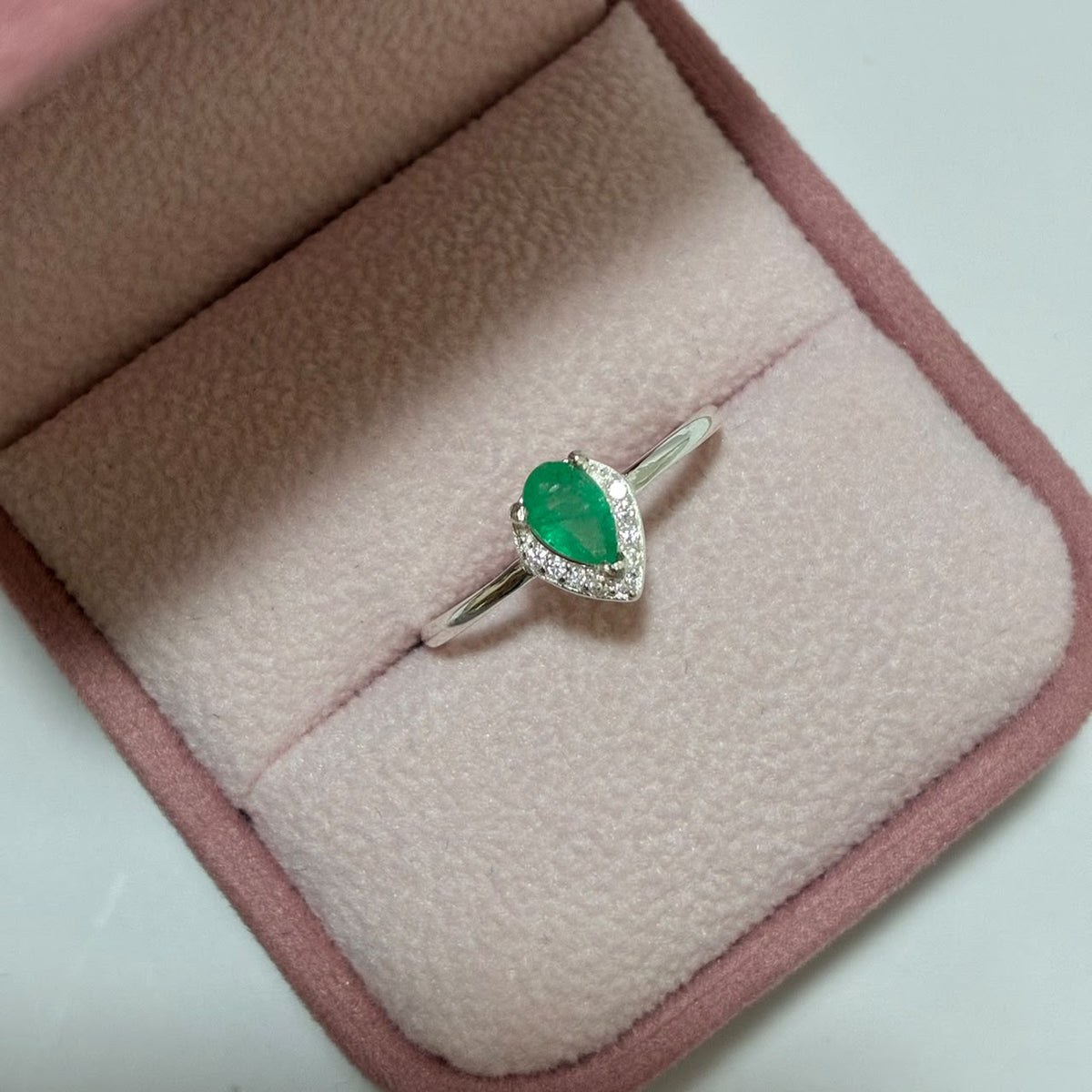 ANILLO GOTA PLATA 925 + ESMERALDA NATURAL TALLA 8