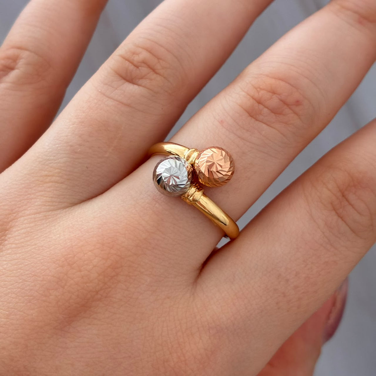 ANILLO TU Y YO DIAMANTADO 1,85GR TALLA 9 TRES OROS COL 18K