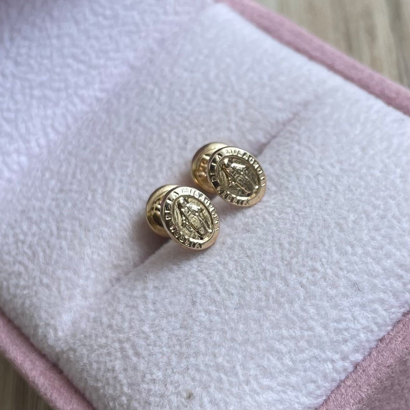 TOPOS VIRGEN DE LA MILAGROSA 7MM ORO AMARILLO COL 18K - 0,64GR (NG)