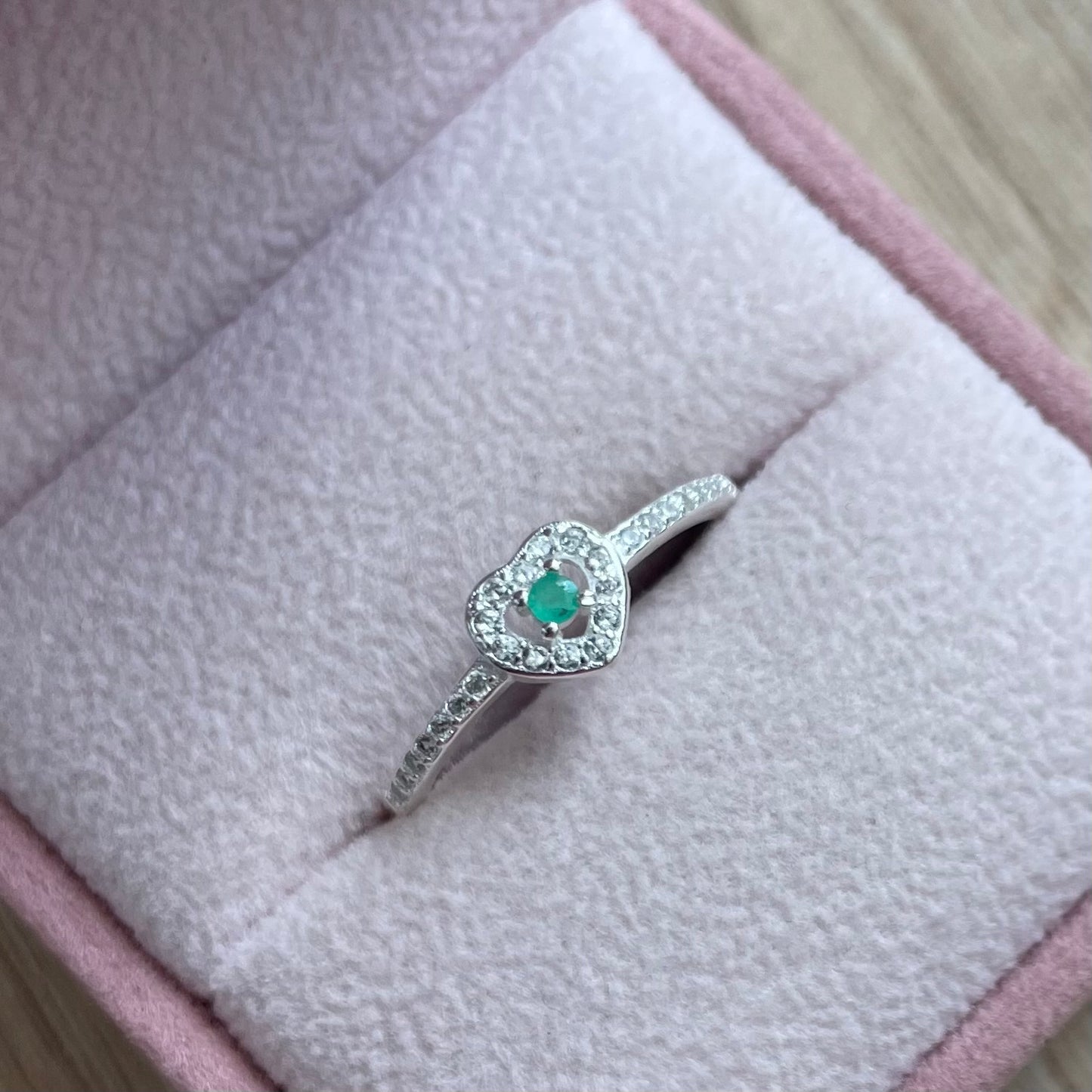 ANILLO CORAZON PLATA 925 + ESMERALDA NATURAL TALLA 8