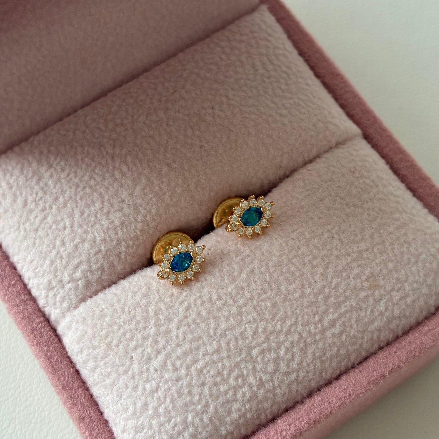 TOPOS OJO AZUL PIEDRAS BLANCA 7MM ORO AMARILLO 18K - 0,64GR