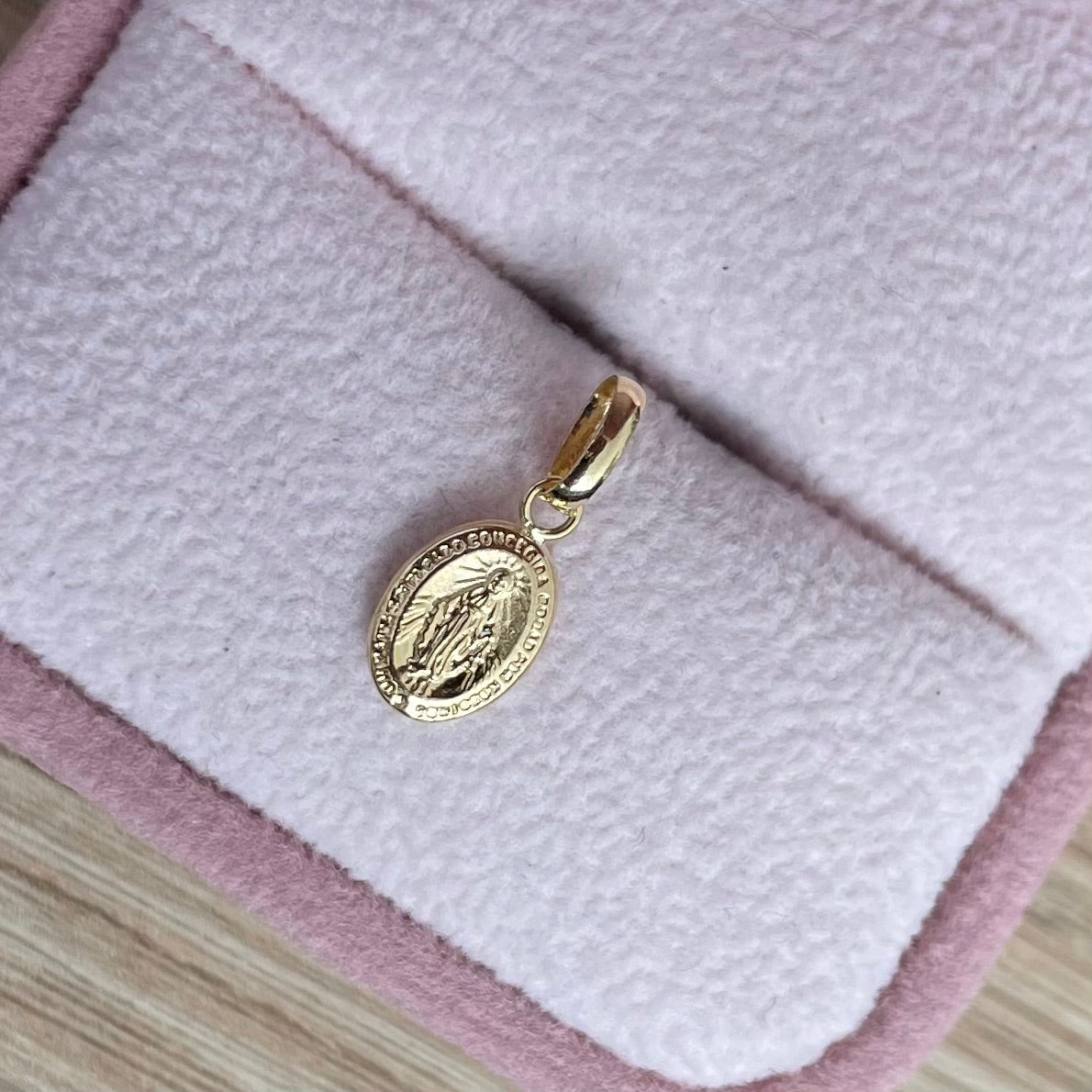 DIJE VIRGEN DE LA MILAGROSA 1.4CM ORO AMARILLO COL 18K - 0,31GR (NG)