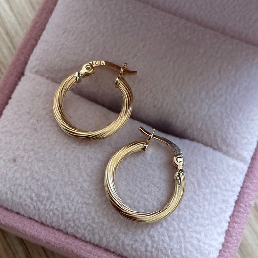 CANDONGAS CON RELIEVE 1.3CM ORO AMARILLO COL 18K - 0,95GR (N)