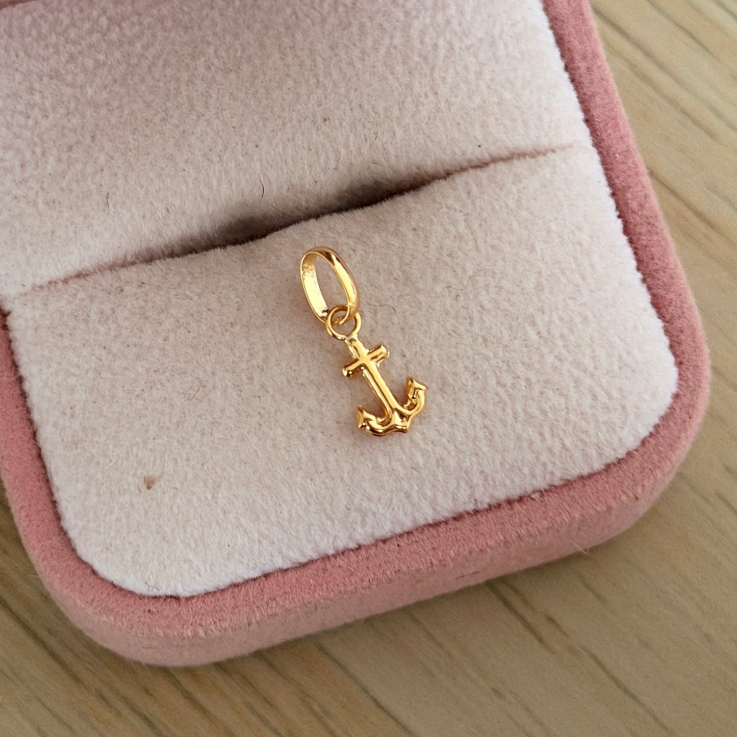 DIJE ANCLA LISO 1.2CM ORO AMARILLO COL 18K - 0,23GR