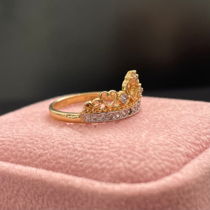 ANILLO PIEDRAS BLANCAS CON CORAZON 5MM ORO AMARILLO COL 18K TALLA 7.5 - 2.86GR (NG)