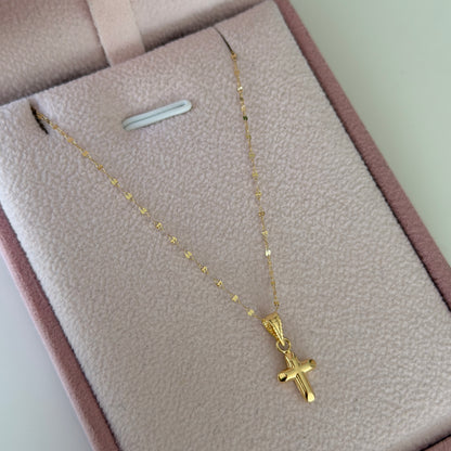 CADENA MINI CRISPETA 0.9MM 45CM + DIJE CRUZ LISA ORO AMARILLO 18K 0,6GR (ND)