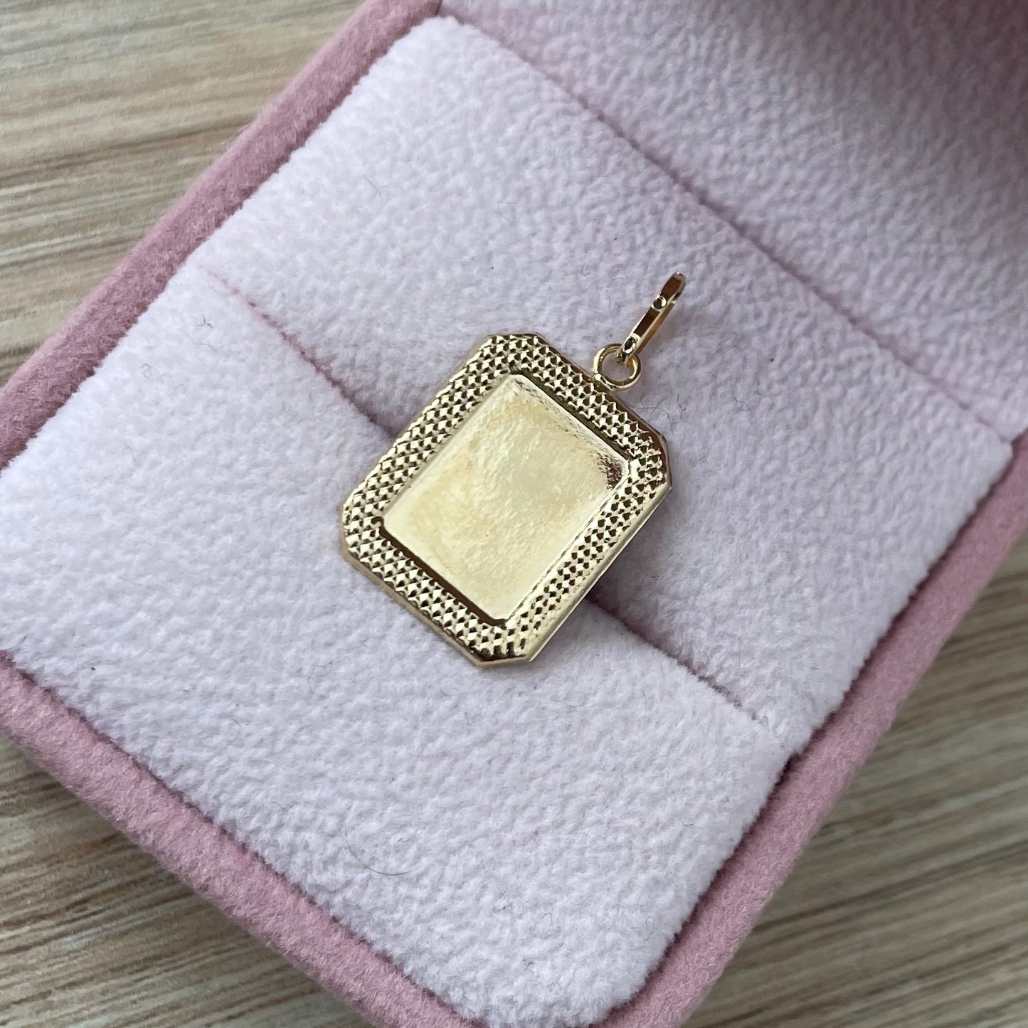 DIJE PLACA BORDE DIAMANTADO 2,50CM ORO AMARILLO COL 18K - 0,60GR
