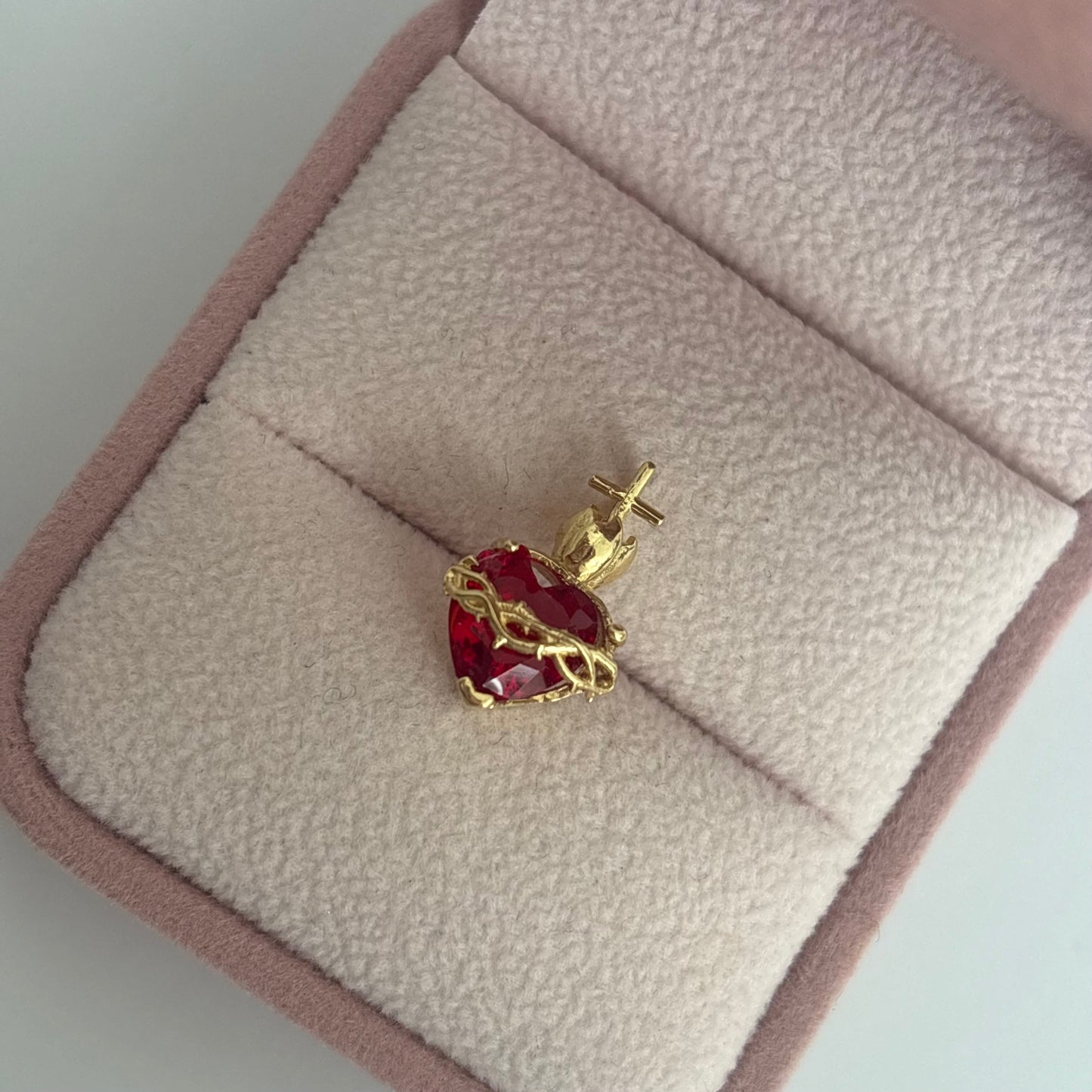 DIJE CORAZON DE CRISTO 1,6CM ORO AMARILLO COL 18K - 1,73GR (NG)