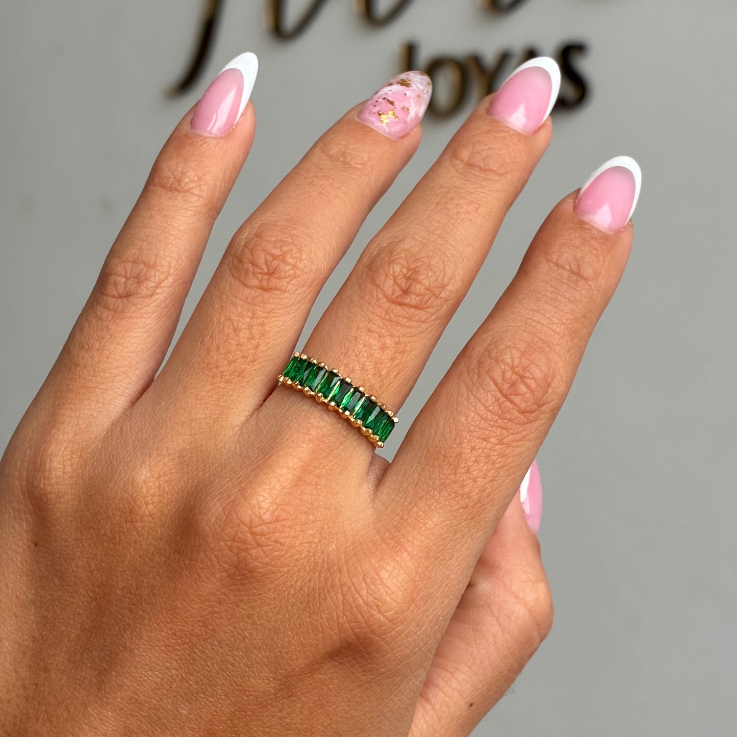 ANILLO BAGUETTE PIEDRAS VERDES TALLA 7 ORO AMARILLO 18K - 2,34GR *PP*