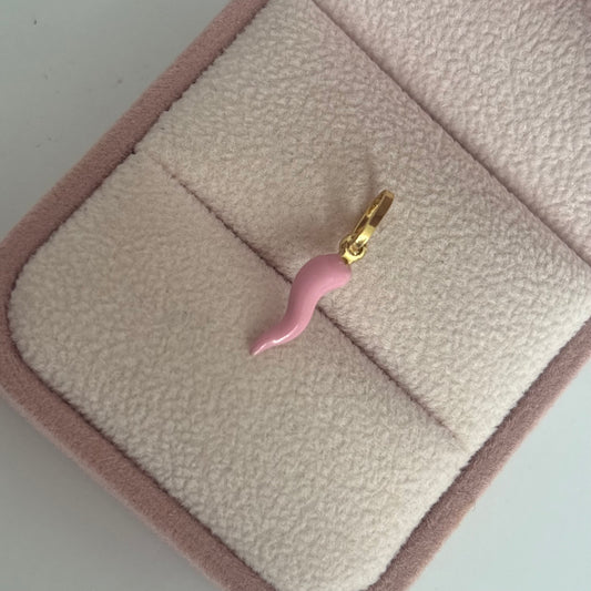 DIJE CACHITO  DE LA ABUNDANCIA COLOR ROSADO 2CM ORO AMARILLO ITALY ESP 18K - 0,44GR (NG)