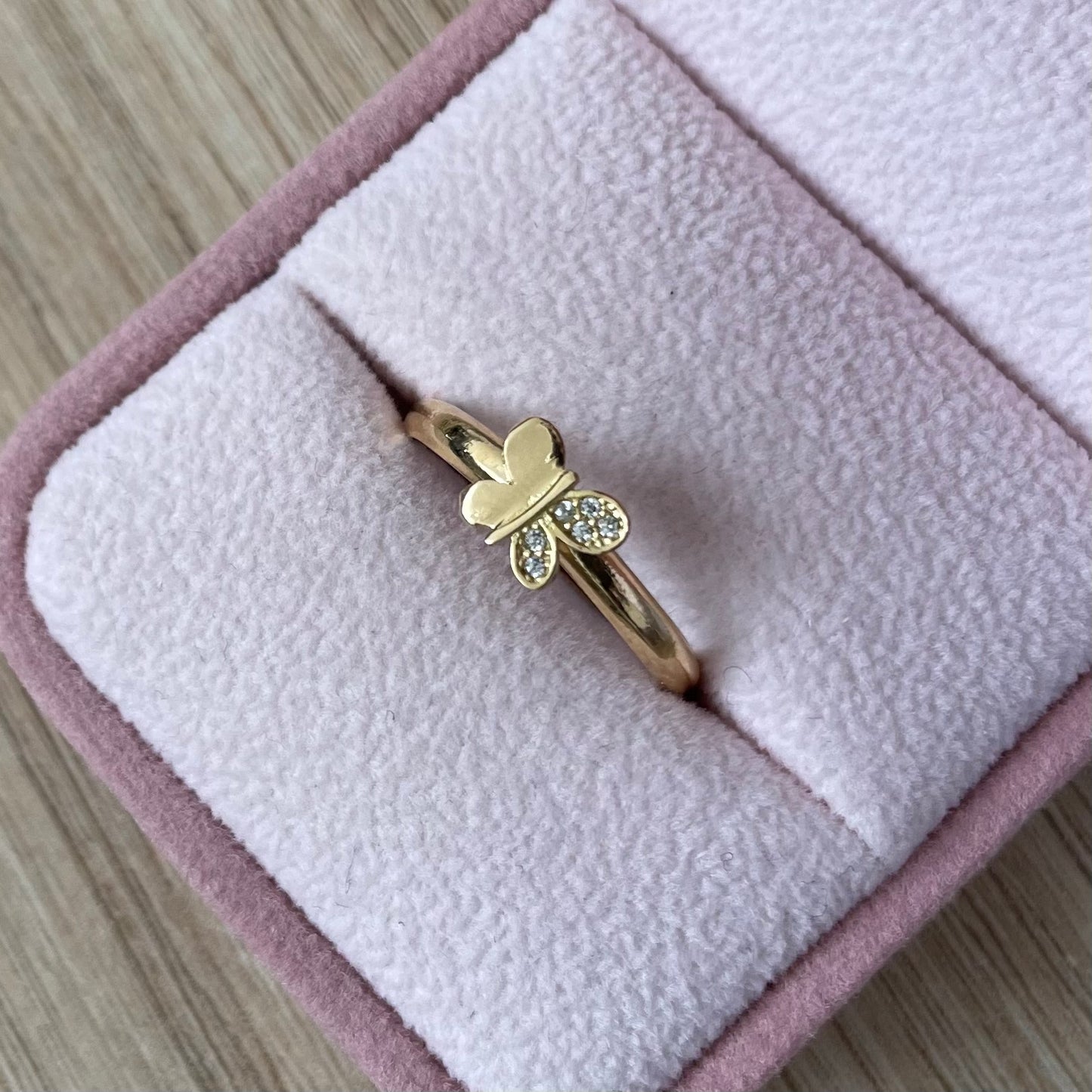 ANILLO MARIPOSA CON PIEDRAS BLANCAS 7,7MM ORO AMARILLO COL 18K TALLA 8 -  1,05GR (NG)