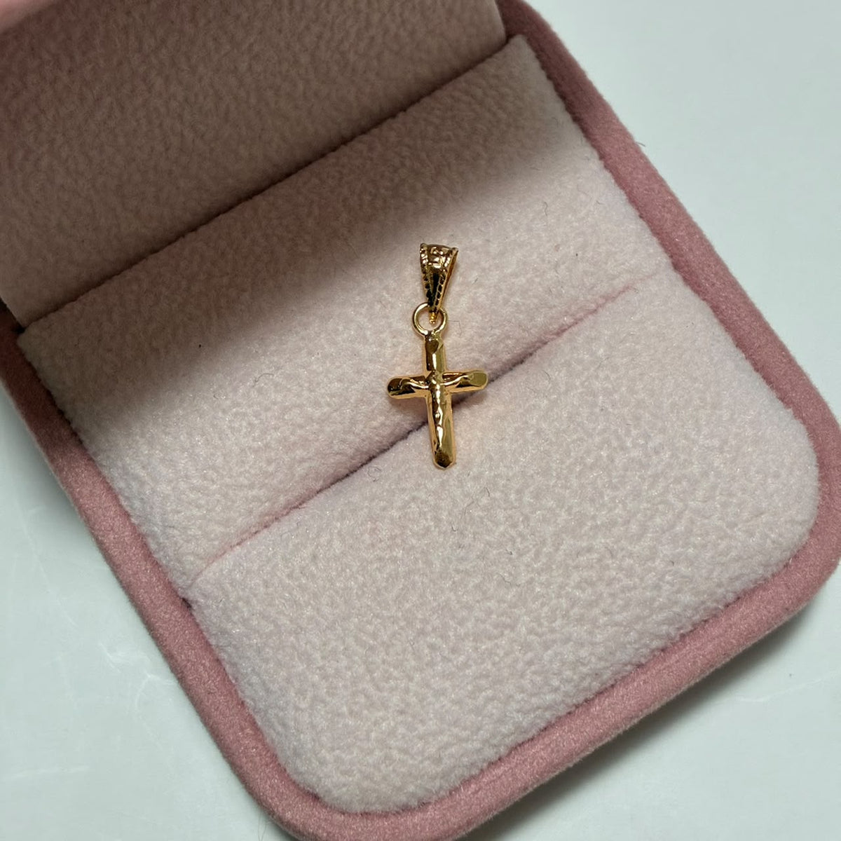 DIJE CRUZ CON CRISTO 1.6CM ORO AMARILLO COL 18K-0.24GR