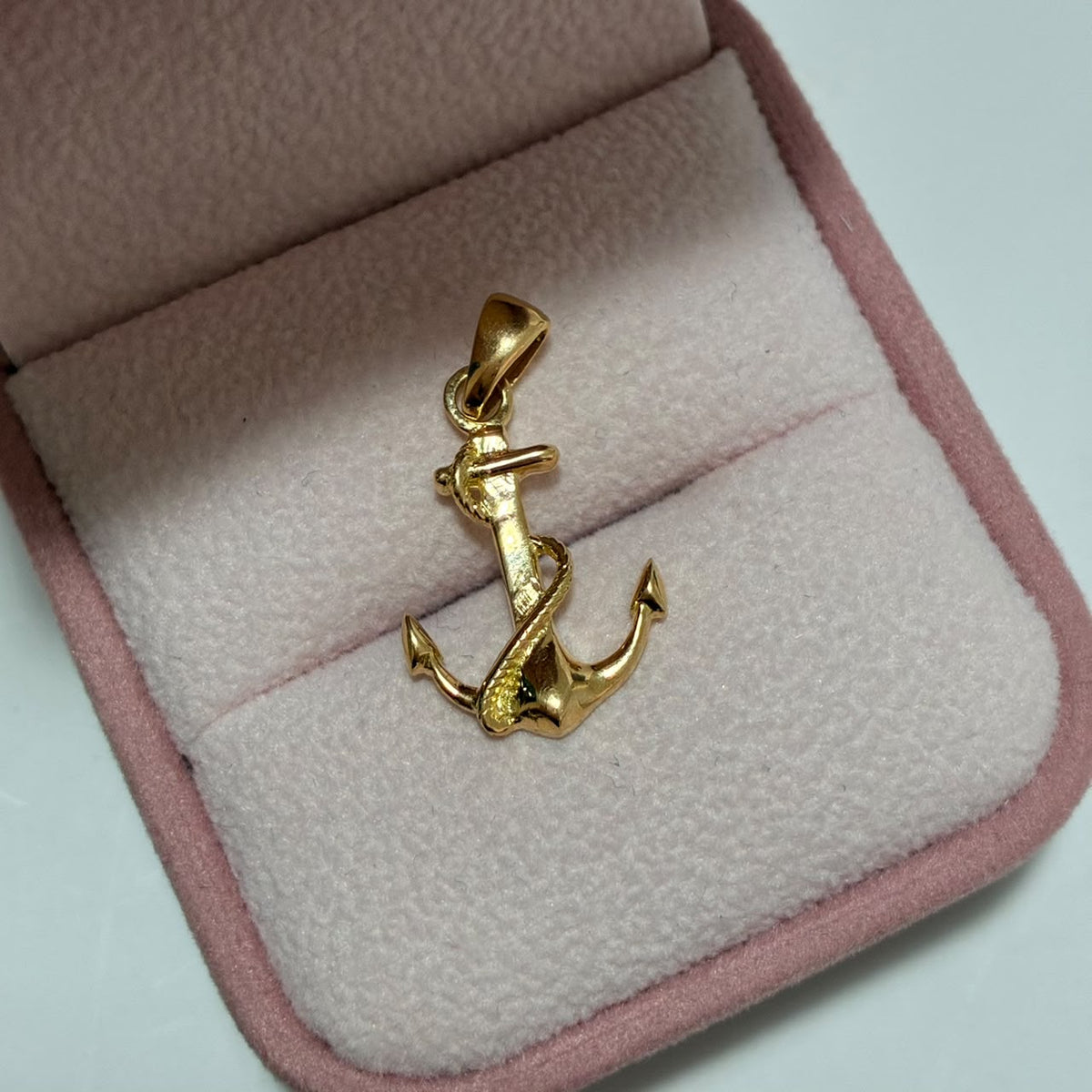 DIJE ANCLA ENTRELAZADA 2.5CM ORO AMARILLO COL 18K-1.46GR
