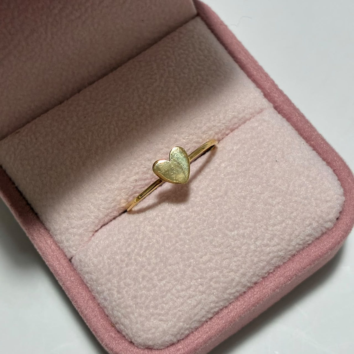 ANILLO SOLITARIO + CORAZON LISO TALLA 7.5 ORO AMARILLO COL 18K-0.9GR