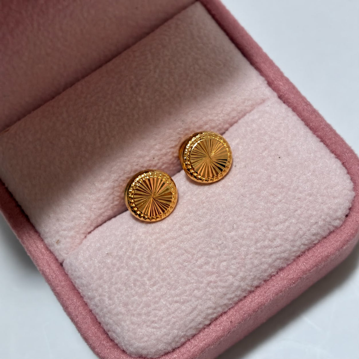 TOPOS CIRCULO DIAMANTADO 8MM ORO AMARILLO COL 18K-0.86GR
