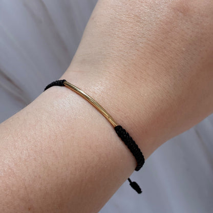PULSERA TEJIDA MACRAME COLOR NEGRO + HERRAJE TUBULAR LISO 3CM ORO AMARILLO COL 18K-0.29GR