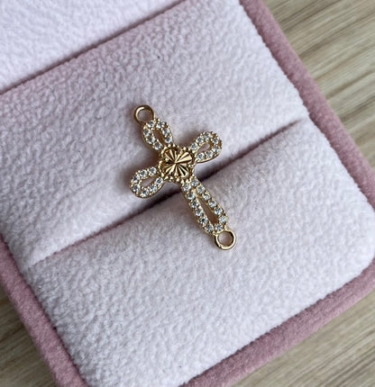 HERRAJE CRUZ CON PIEDRAS + TREBOL DIAMANTADO 2,10CM ORO AMARILLO COL 18K - 1,08GR (NG)