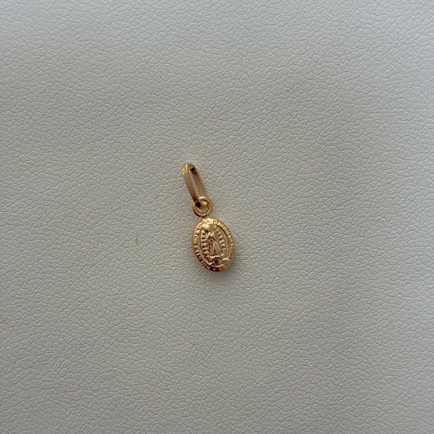 DIJE VIRGEN GUADALUPE 1.3CM ORO AMARILLO 18K - 0,22GR