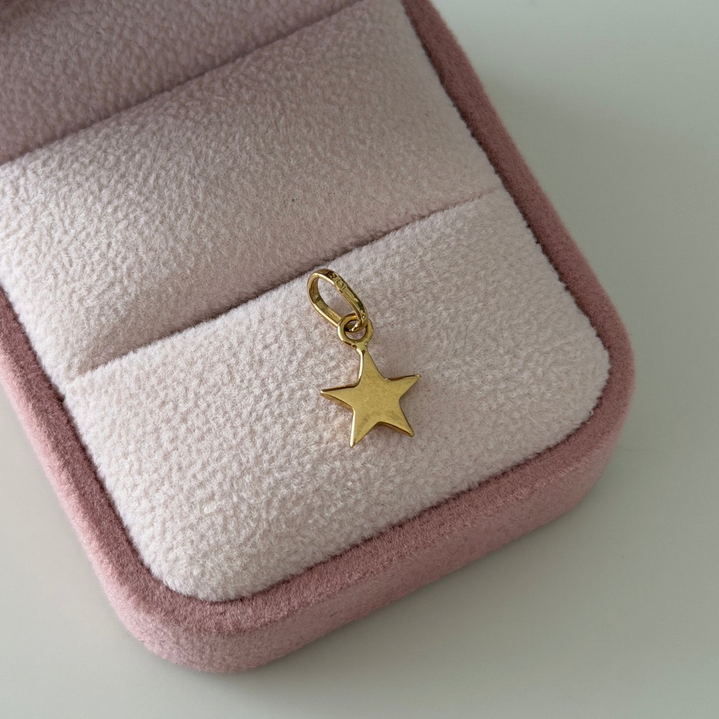 DIJE ESTRELLA LISA 1.5CM ORO AMARILLO COL 18K - 0,75GR (NA)