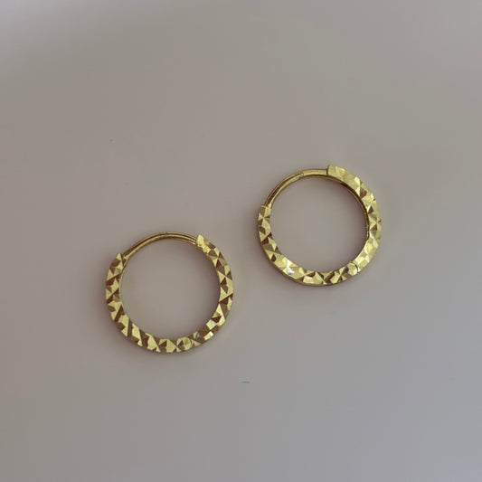 CANDONGAS CLIC DIAMANTADAS 0,8CM ORO AMARILLO ITALY 18K - 0,84GR