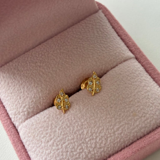 TOPOS HOJAS PIEDRAS BLANCAS 4.6MM ORO AMARILLO 18K - 0,72GR *PP*