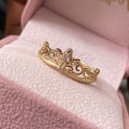 ANILLO CORONA PIEDRA ROSADA FLOR TRES PETALOS 8,4MM ORO AMARILLO COL 18K TALLA 7 - 2.12GR (NG)