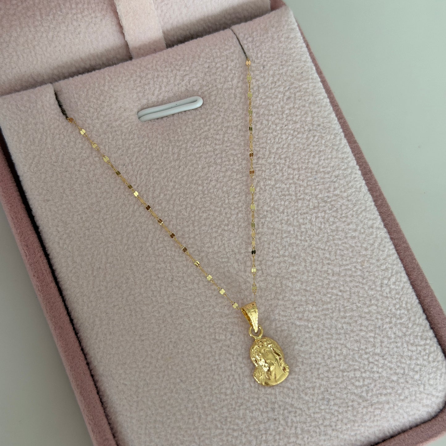 CADENA MINI CRISPETA 0.9MM 45CM + DIJE ROSTRO DE CRISTO ORO AMARILLO 18K 0,7GR (NA)