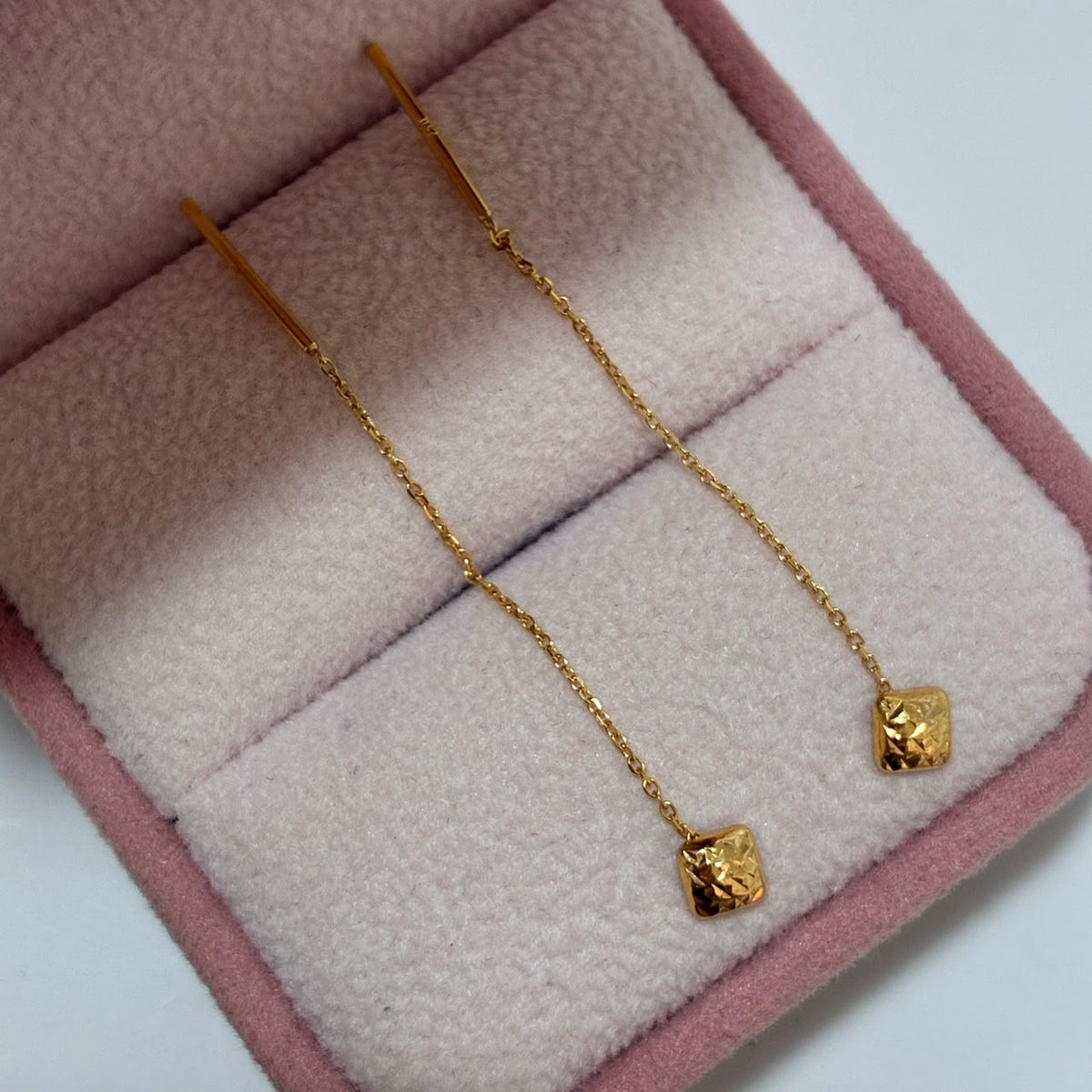 TOPOS PENDULO CUADRADOS DIAMANTADOS ORO AMARILLO ITALY ESP 18K - 0,42GR