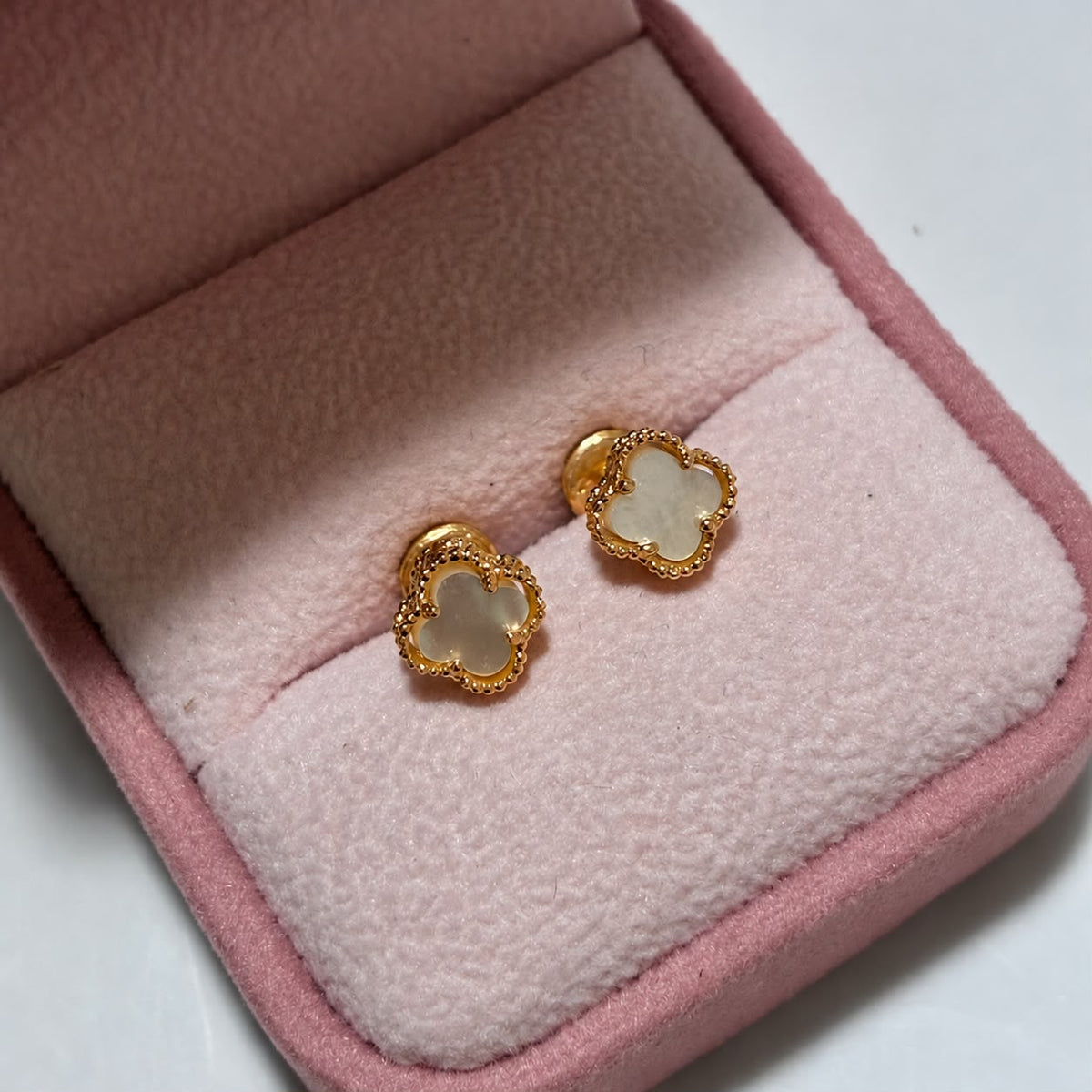 TOPOS TREBOL + PIEDRA BLANCA 8MM ORO AMARILLO COL 18K-1.65GR