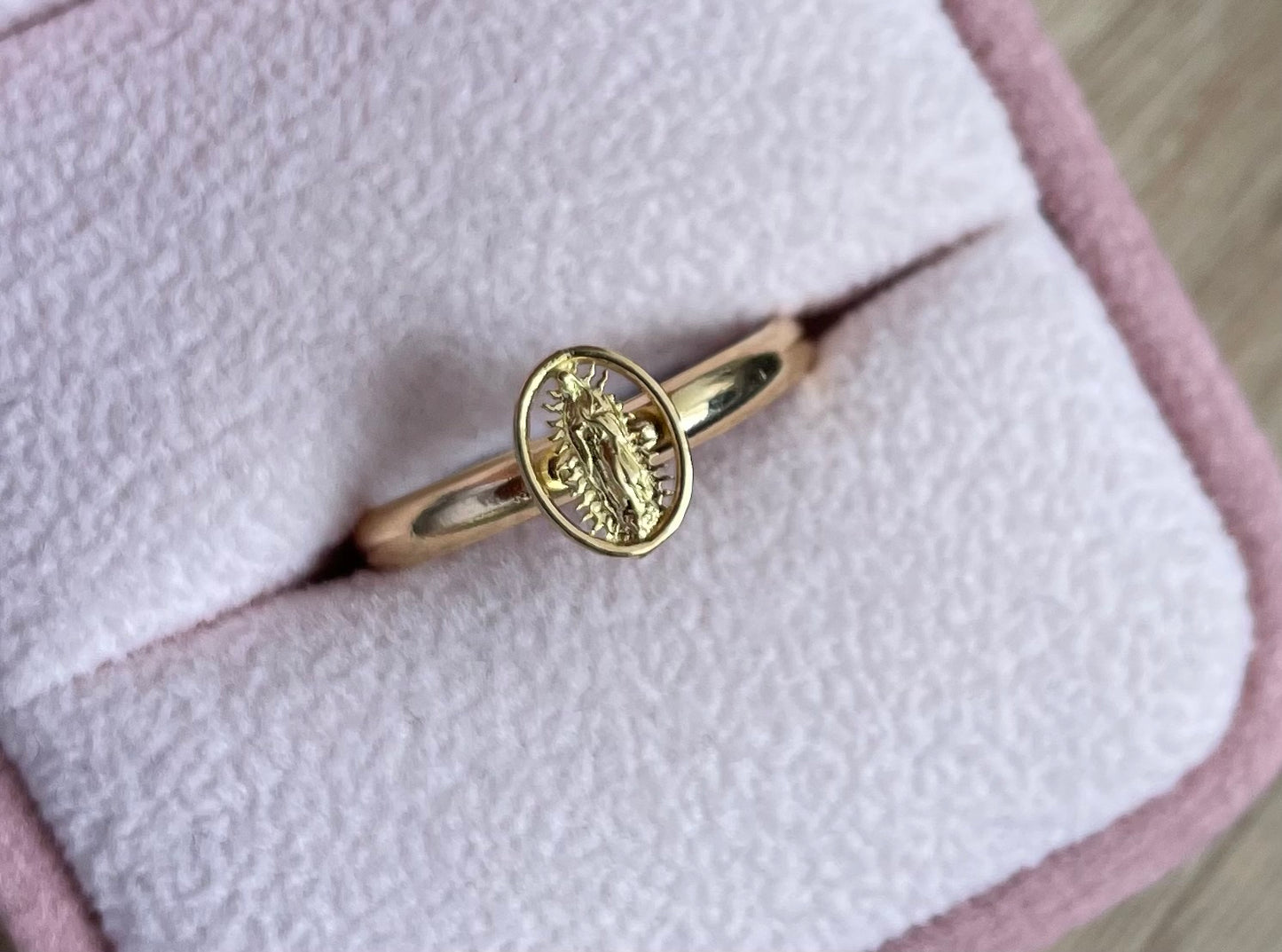 ANILLO VIRGEN DE GUADALUPE 6MM ORO AMARILLO COL 18K TALLA 6.5 - 0,95GR (NG)