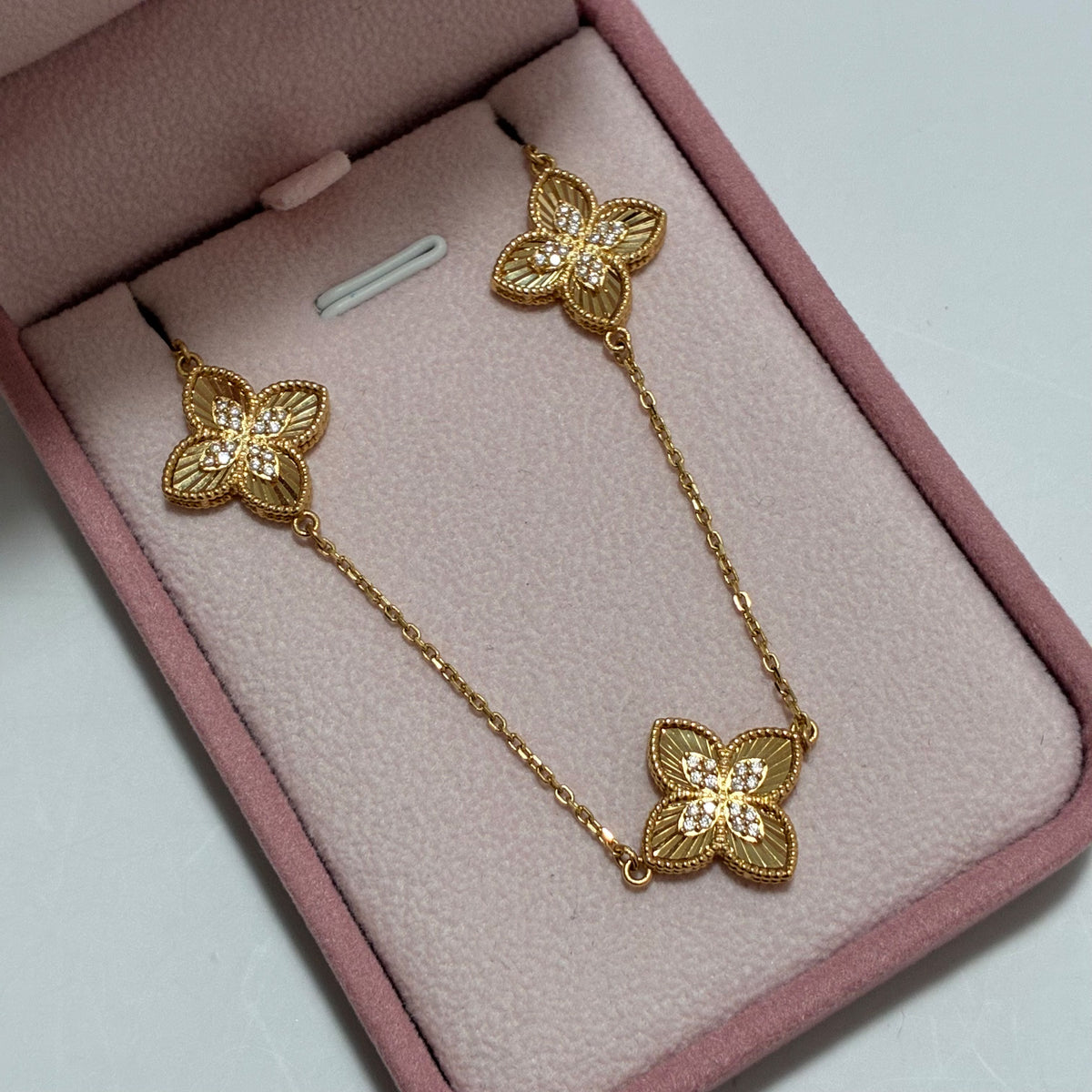 CADENA TEJIDO ROLON + TREBOLES + PIEDRAS BLANCAS 40 A 46 CM ORO AMARILLO COL 18K-11.72GR