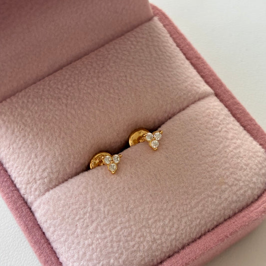 TOPOS FLOR PIEDRAS BLANCAS 4MM ORO AMARILLO 18K - 0,54GR