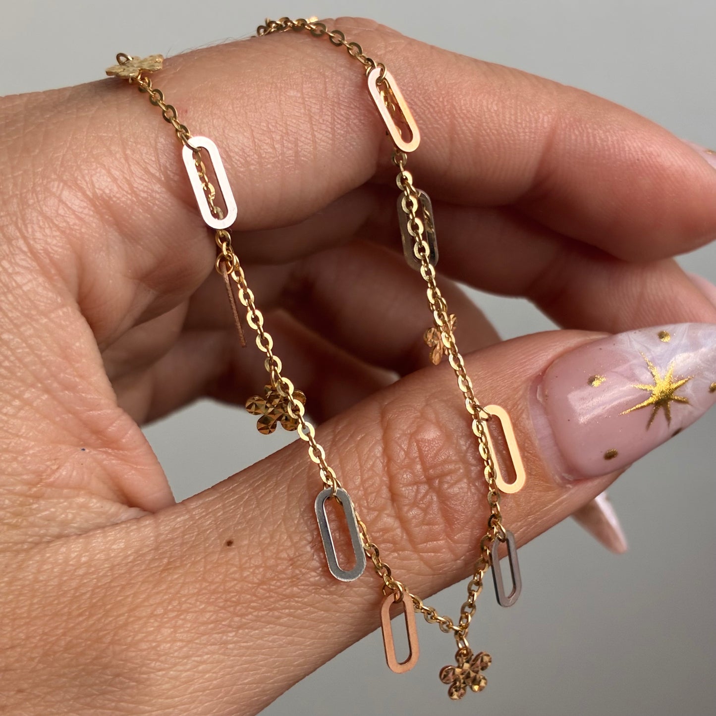 TOBILLERA ROLON DIAMANTADO + FLORES TRES OROS ITALY 18K 23CM A 26CM - 2,99GR