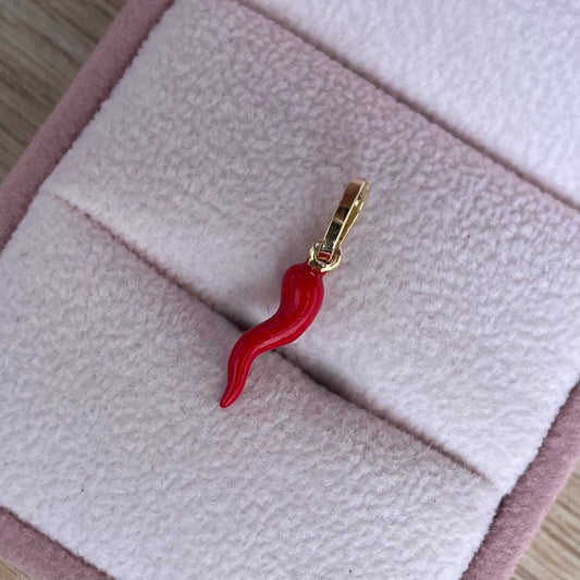 DIJE CACHITO DE LA ABUNDANCIA COLOR ROJO 2CM ORO AMARILLO ITALY ESP 18K - 0,44GR (NG)