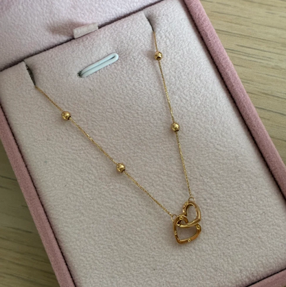 PULSERA MINI FRANCO 0.6MM + DIJE CORAZON ABRAZADOS Y BOLAS LISAS ORO AMARILLO ITALY ESP 18K 17CM A 19CM - 0,82GR