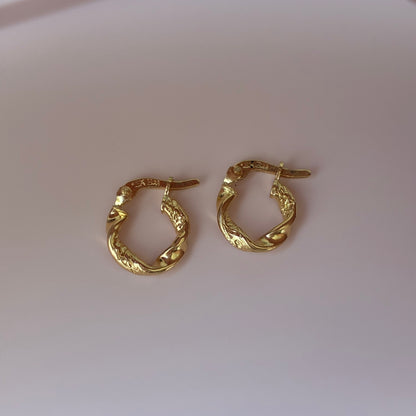 CANDONGAS TRENZADA DIAMANTADA 0,7CM ORO AMARILLO 18K - 0,98GR