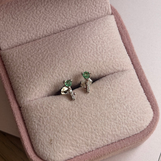 TOPOS LINEA PIEDRAS BLANCAS + ESMERALDA NATURAL PLATA 925