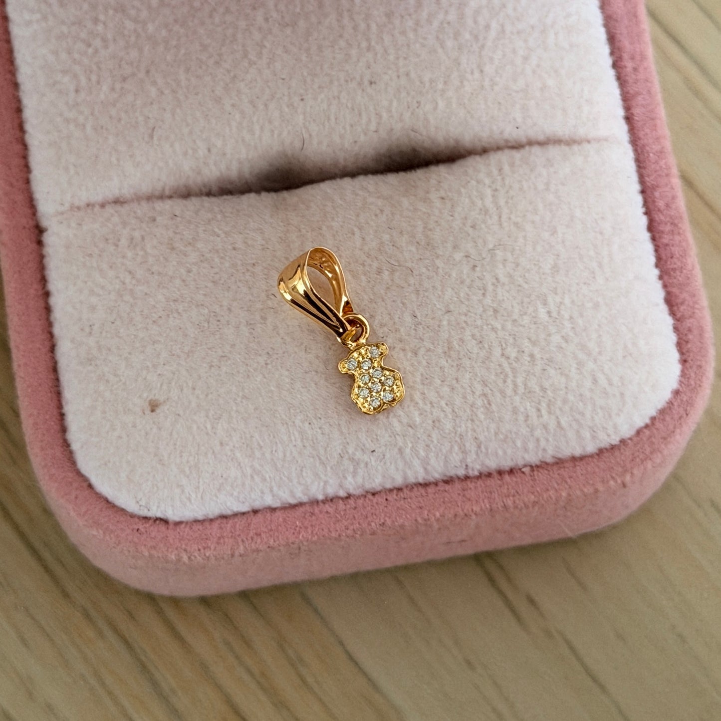 DIJE OSO TS PIEDRAS BLANCAS 1.2CM ORO AMARILLO COL 18K - 0,25GR