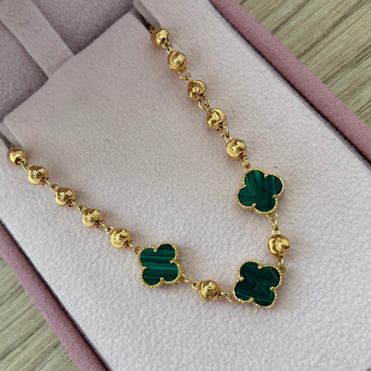 PULSERA CON BOLAS DIAMANTADAS TRES TREBOL DIAMANTADO Y VERDE 3.9MM ORO AMARILLO COL 18K 19.5CM - 5.23GR (NG)