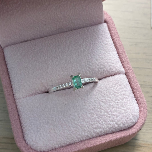 ANILLO CUADRADO PLATA 925 + ESMERALDA NATURAL TALLA 8